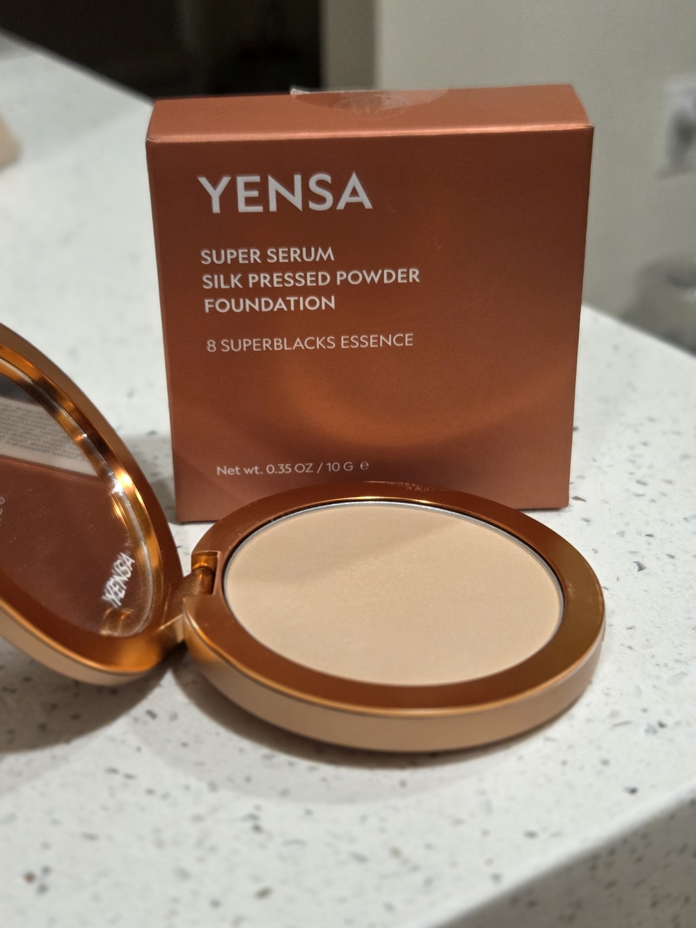 Yensa Super Serum Silk Pressed Powder Foundation - Beige Light 1